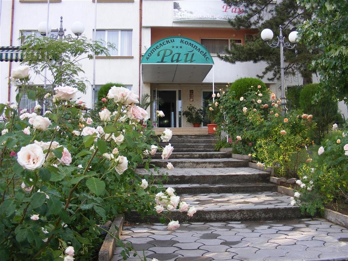 Paradise Hotel Madzharovo 외부 사진