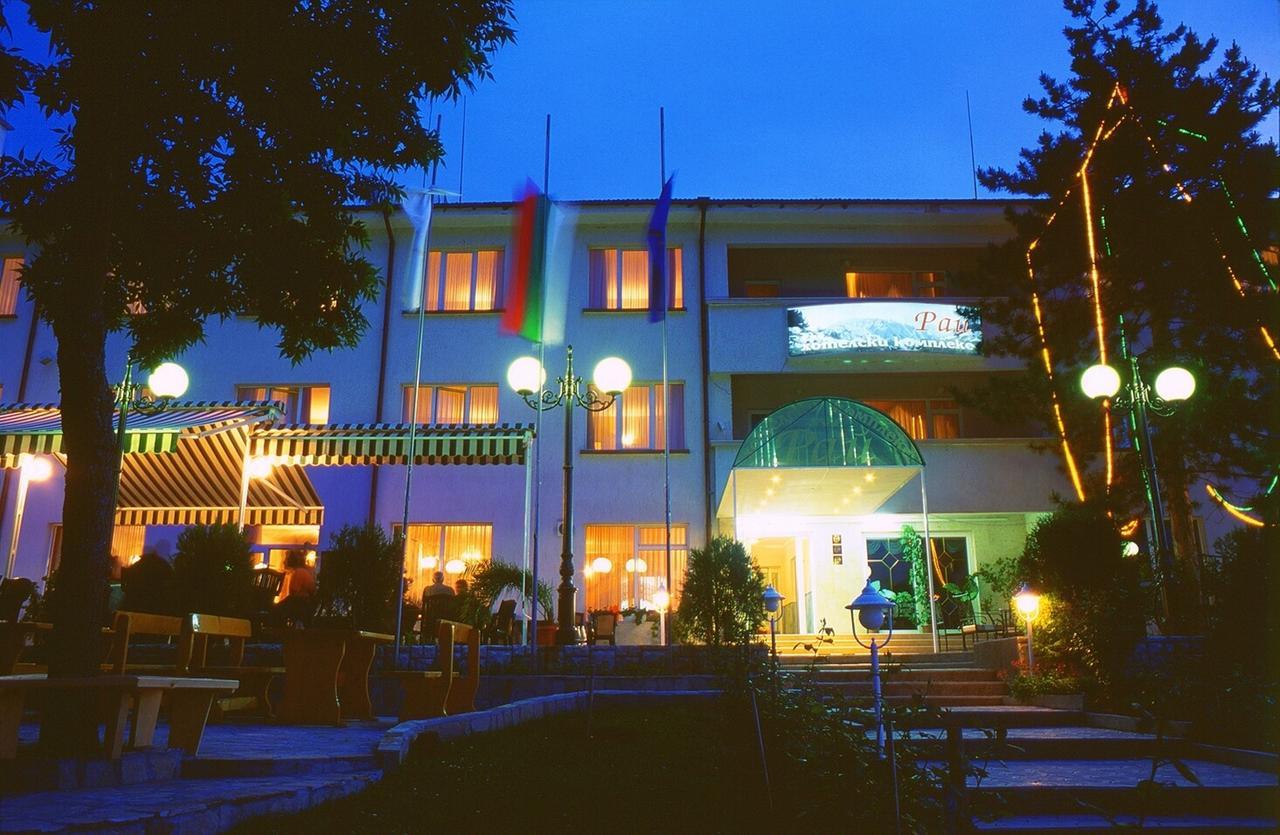 Paradise Hotel Madzharovo 외부 사진