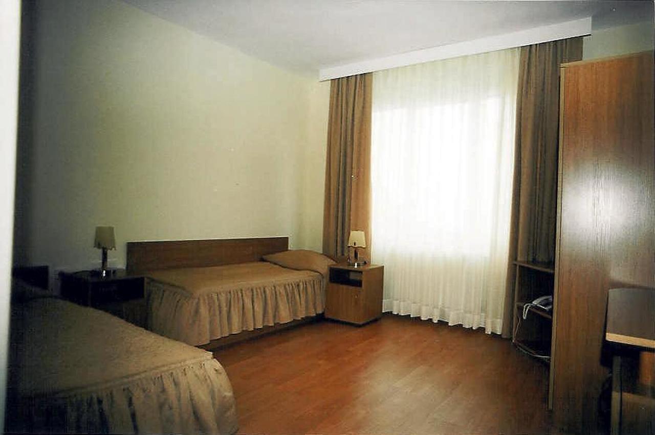 Paradise Hotel Madzharovo 외부 사진