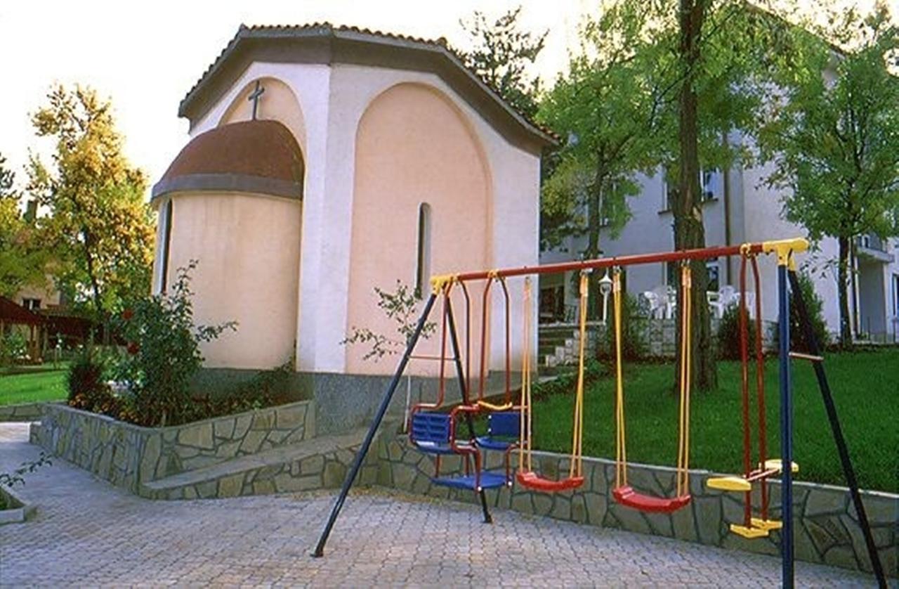 Paradise Hotel Madzharovo 외부 사진