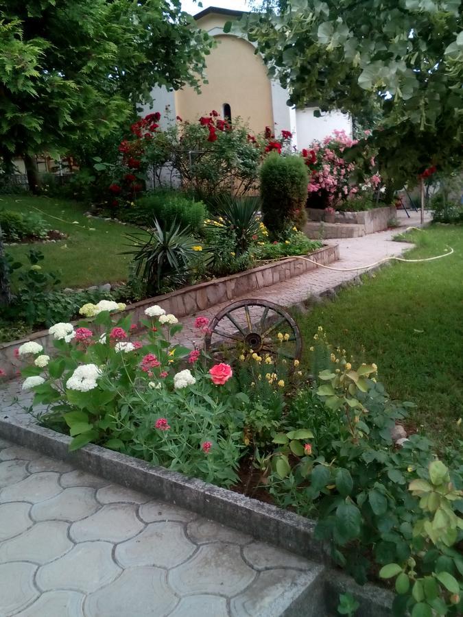 Paradise Hotel Madzharovo 외부 사진